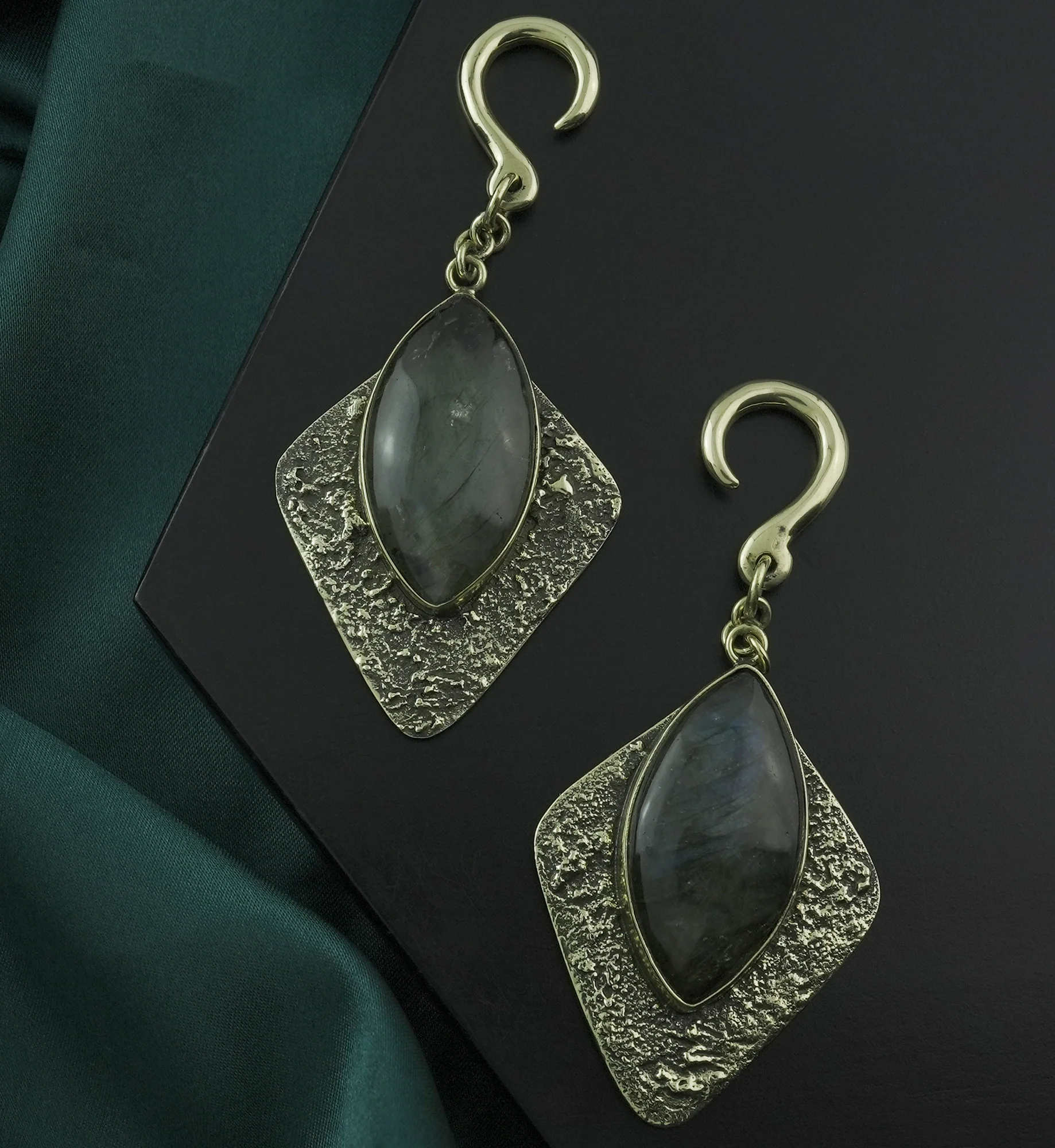 Sense Oval Labradorite Stone Hanging Brass Ear Weights - Image 2