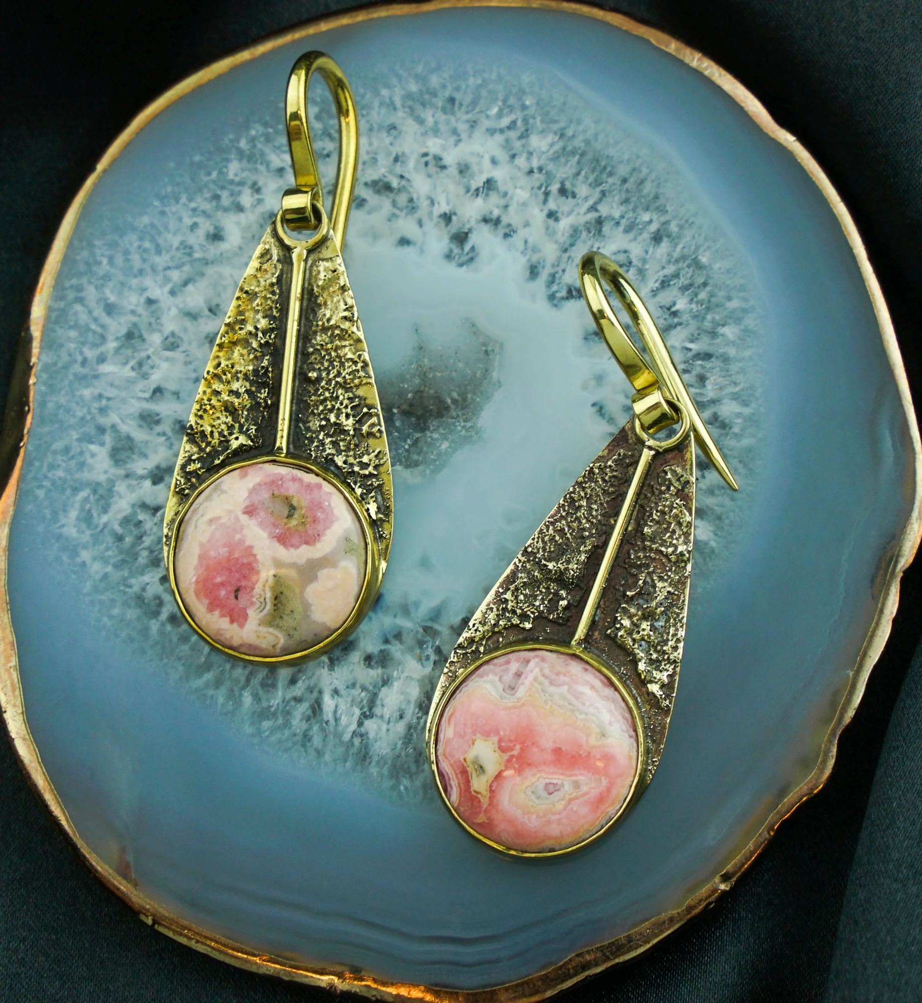 Scaled Dangle Rhodochrosite Stone Inlay Brass Earrings - Image 2