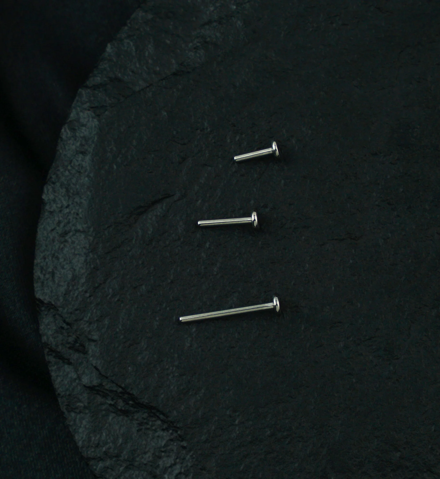 Titanium Threadless Labret - Image 2