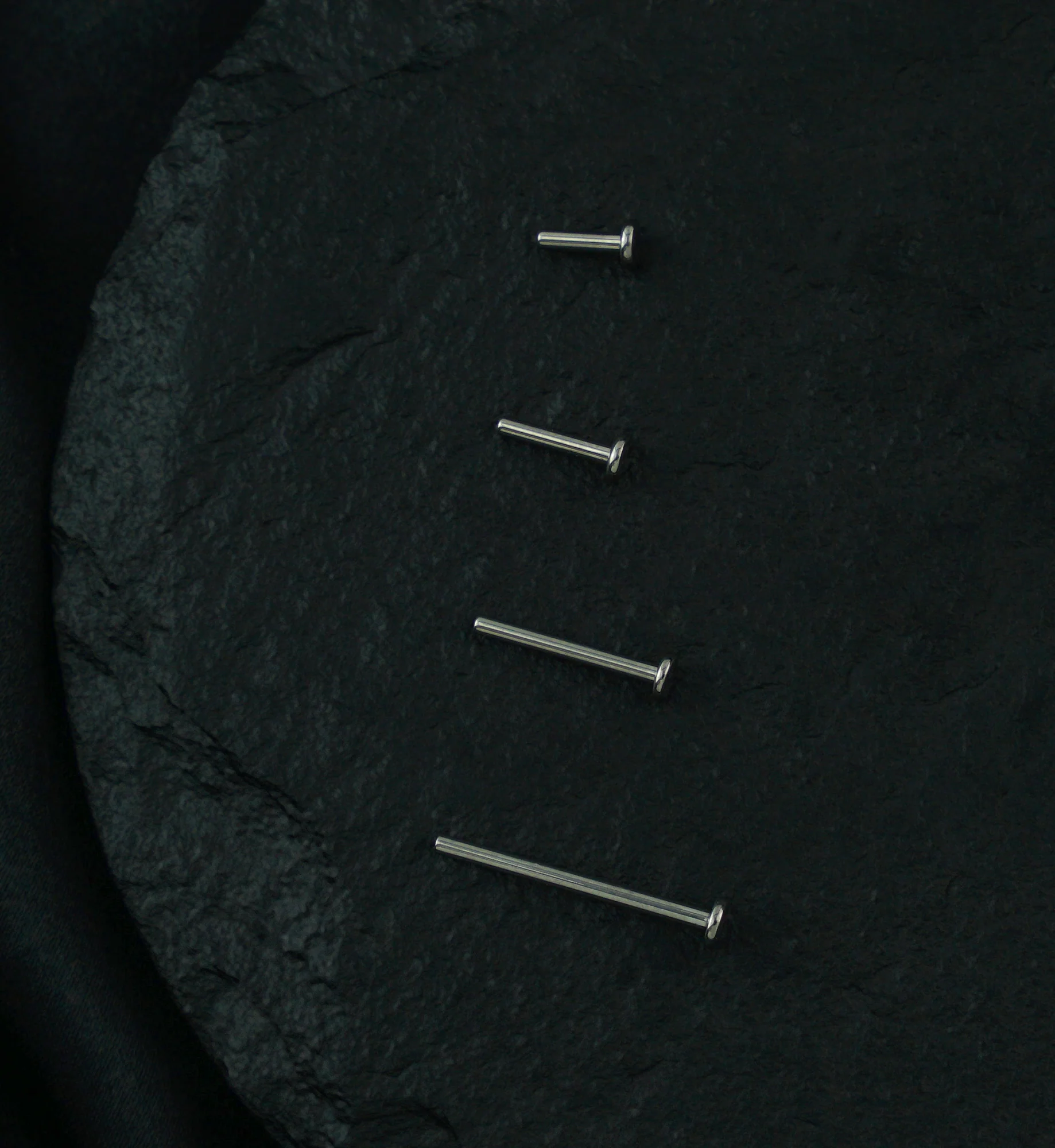 Titanium Threadless Labret - Image 3