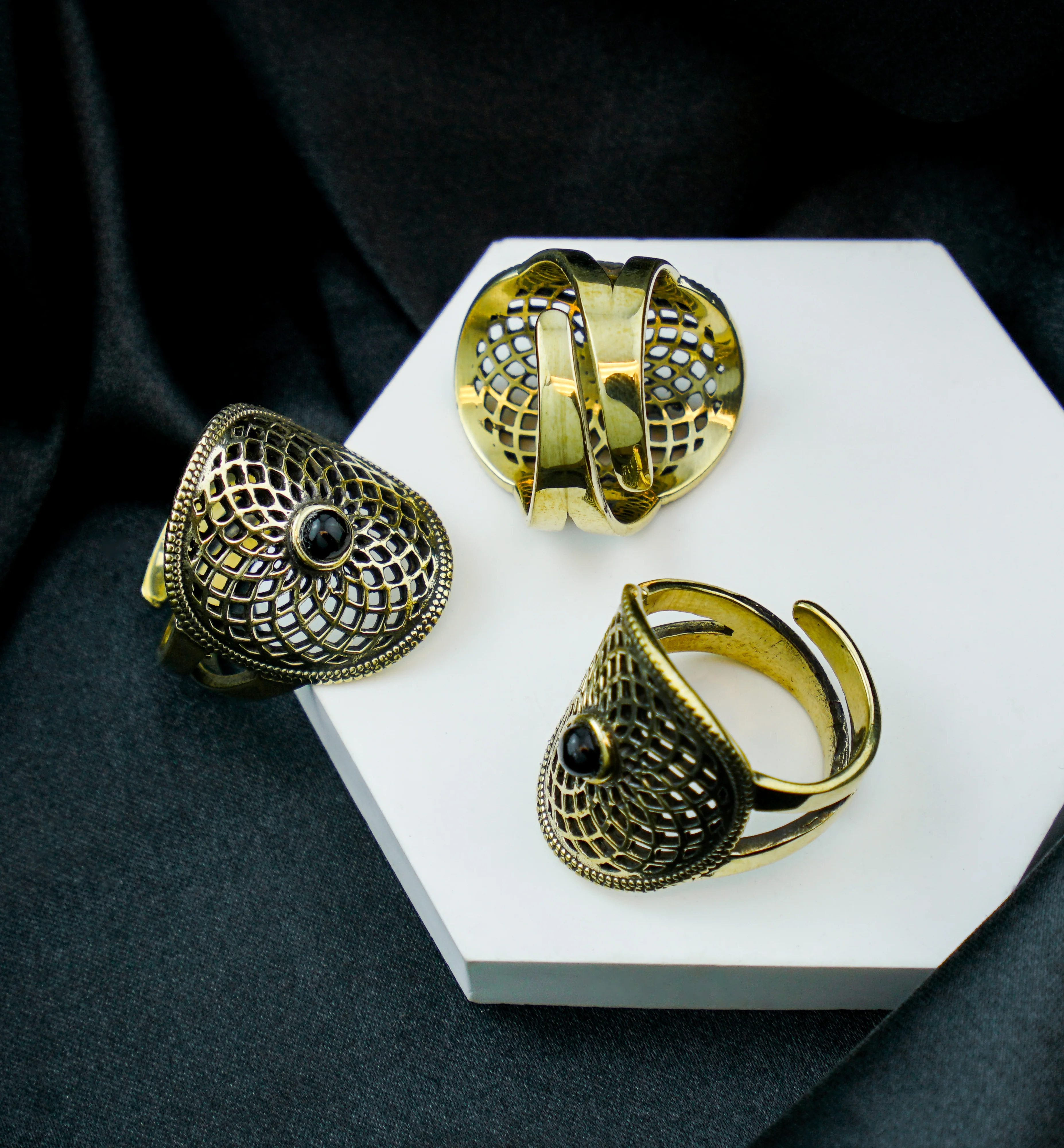 Torus Black Onyx Stone Brass Ring - Image 2