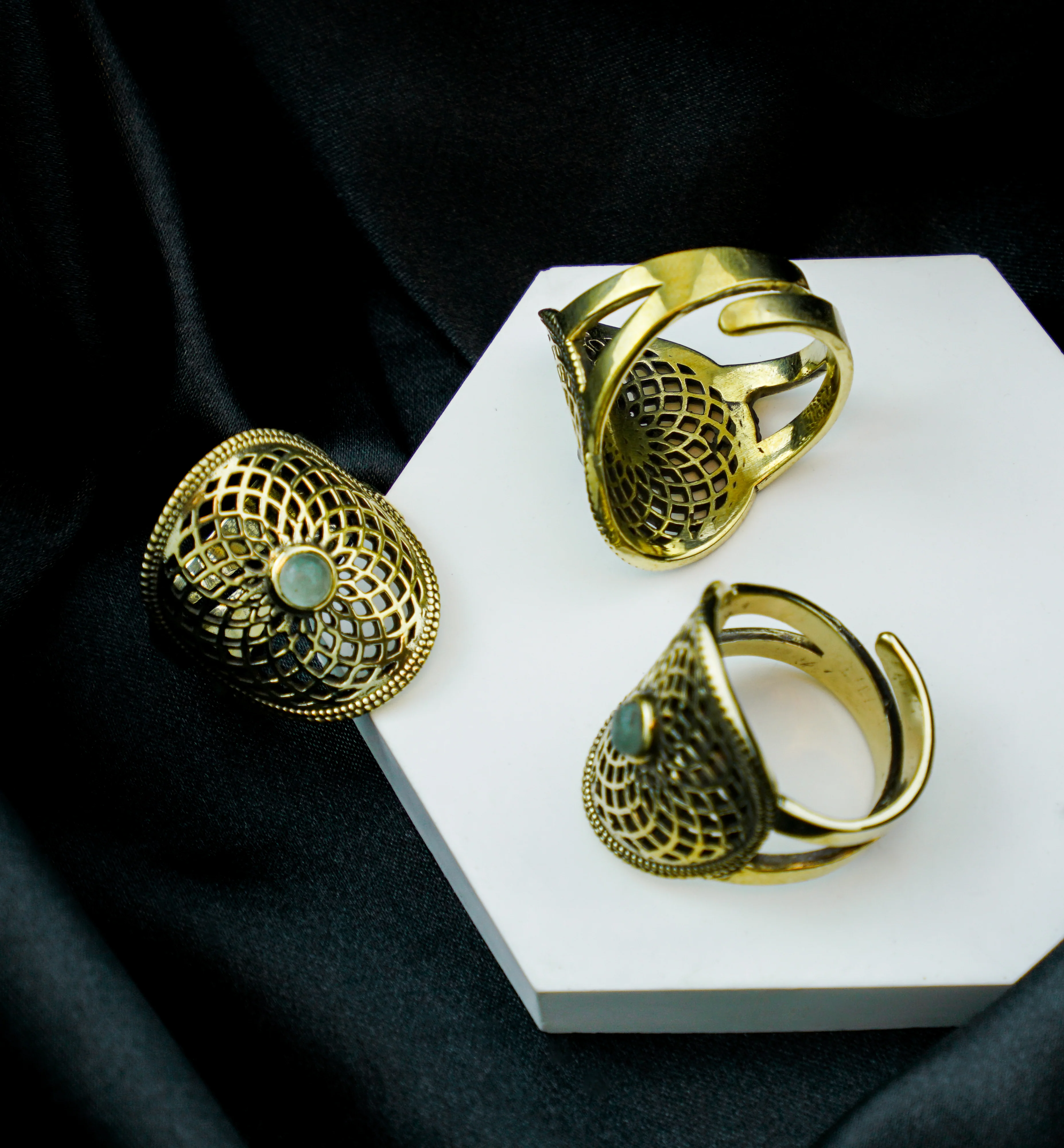 Torus Green Jade Stone Brass Ring - Image 2