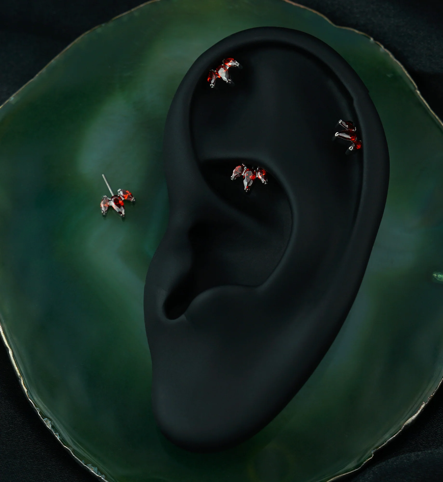 Tri-Sepal Red CZ Vertical Titanium Threadless Top - Image 2