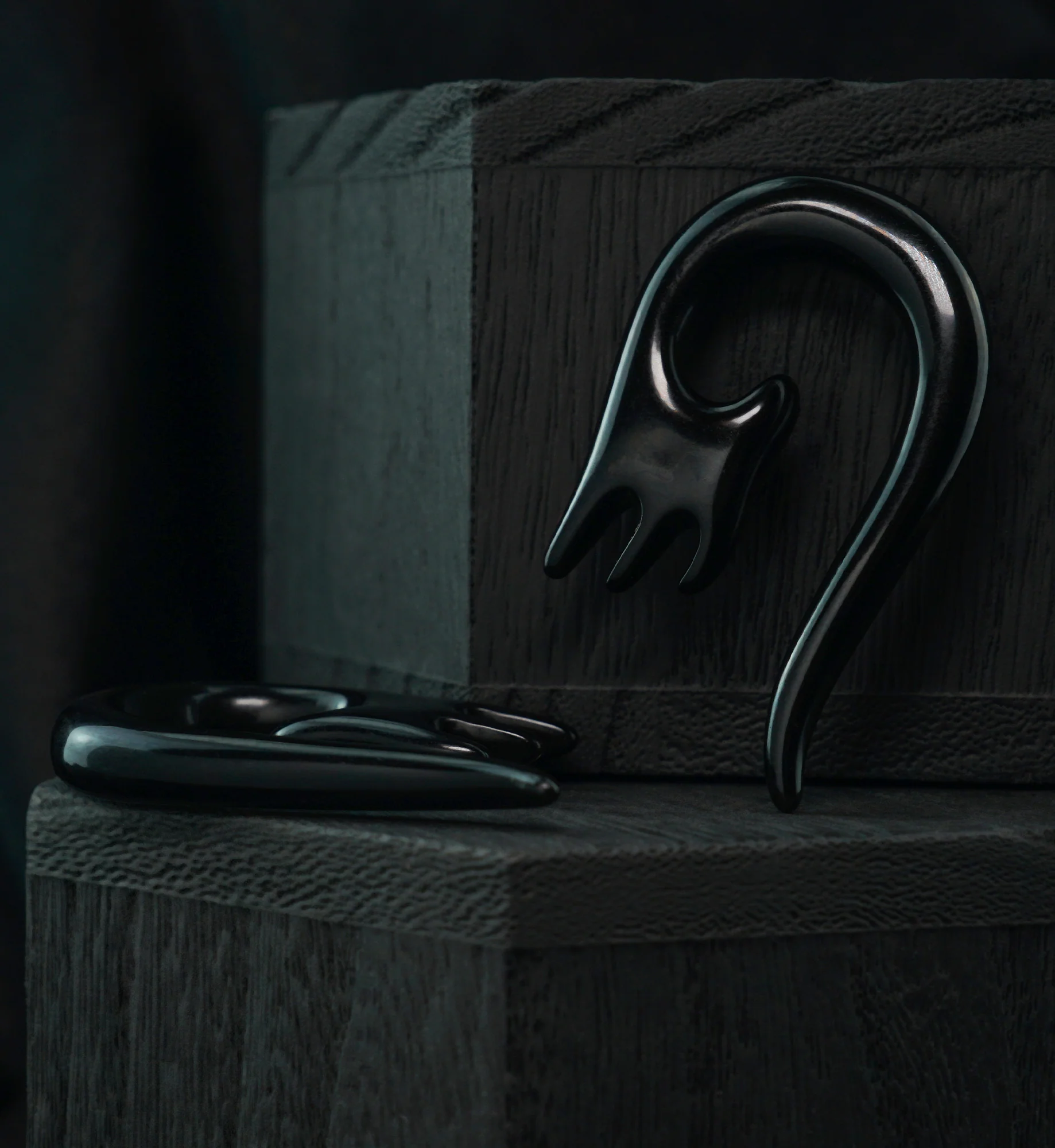Tribal Claw Black Talons - Image 2