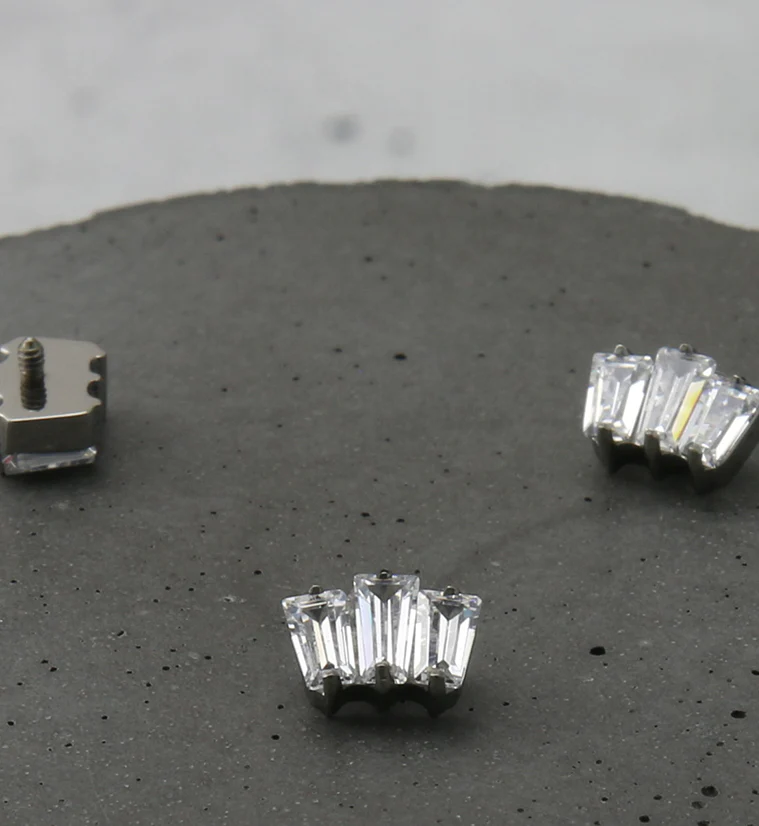 Trinal CZ Internally Threaded Titanium Top - Image 2
