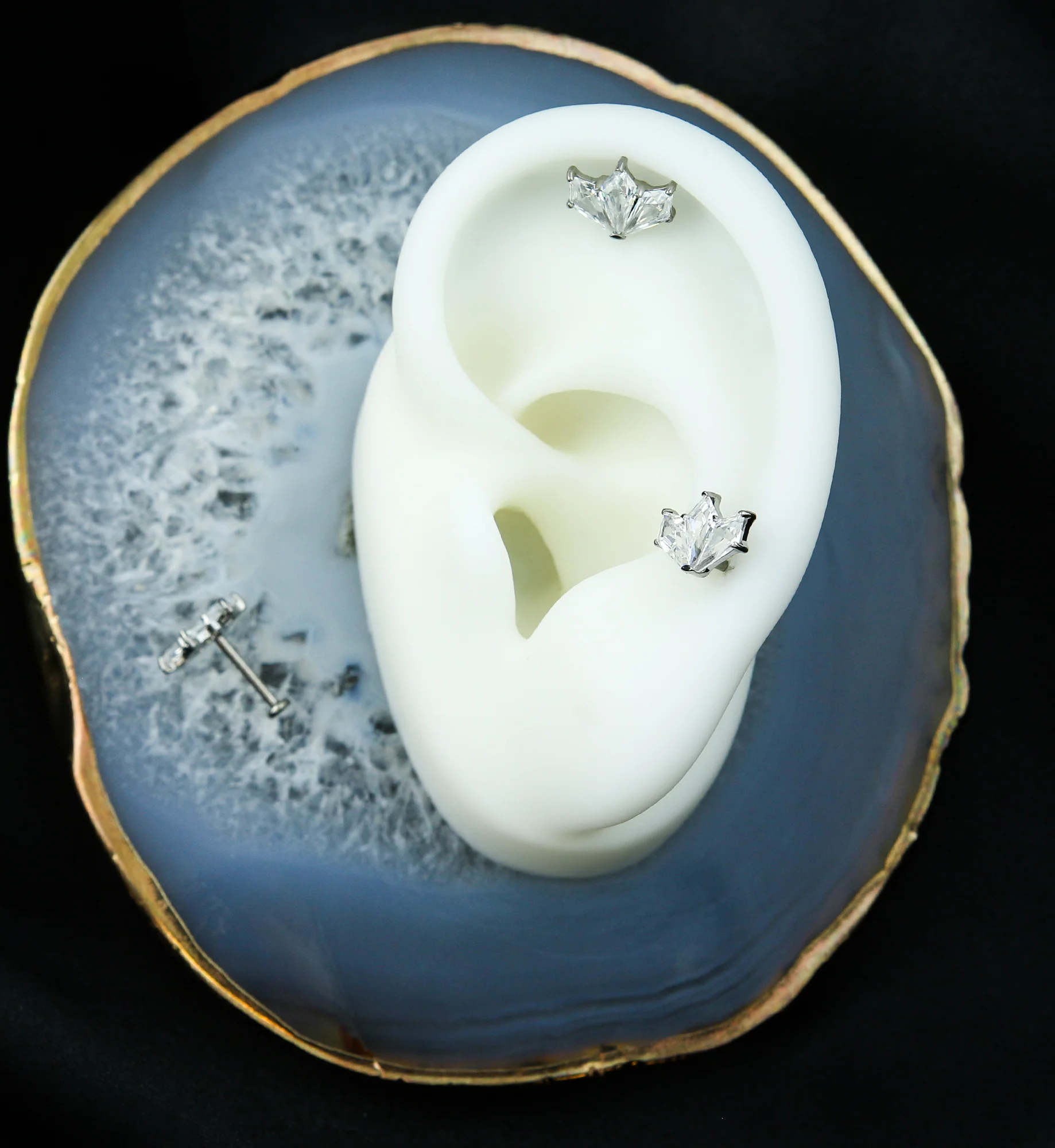 Triple Poly Clear CZ Titanium Threadless Labret - Image 2