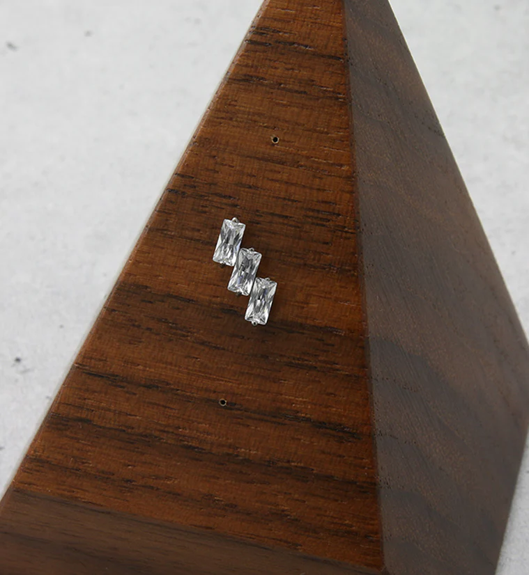 Triple Slant CZ Threadless Titanium Top - Image 2