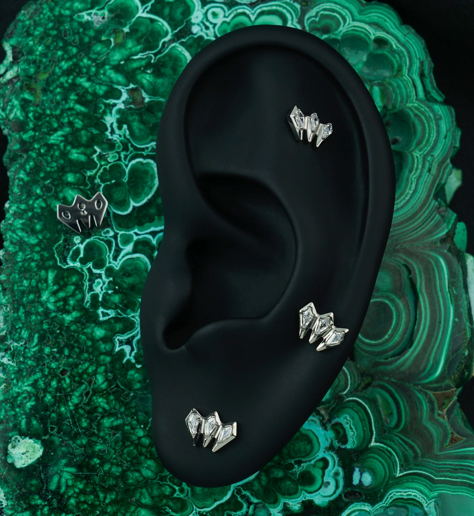 Triple Tetra Clear CZ Titanium Threadless Top - Image 2