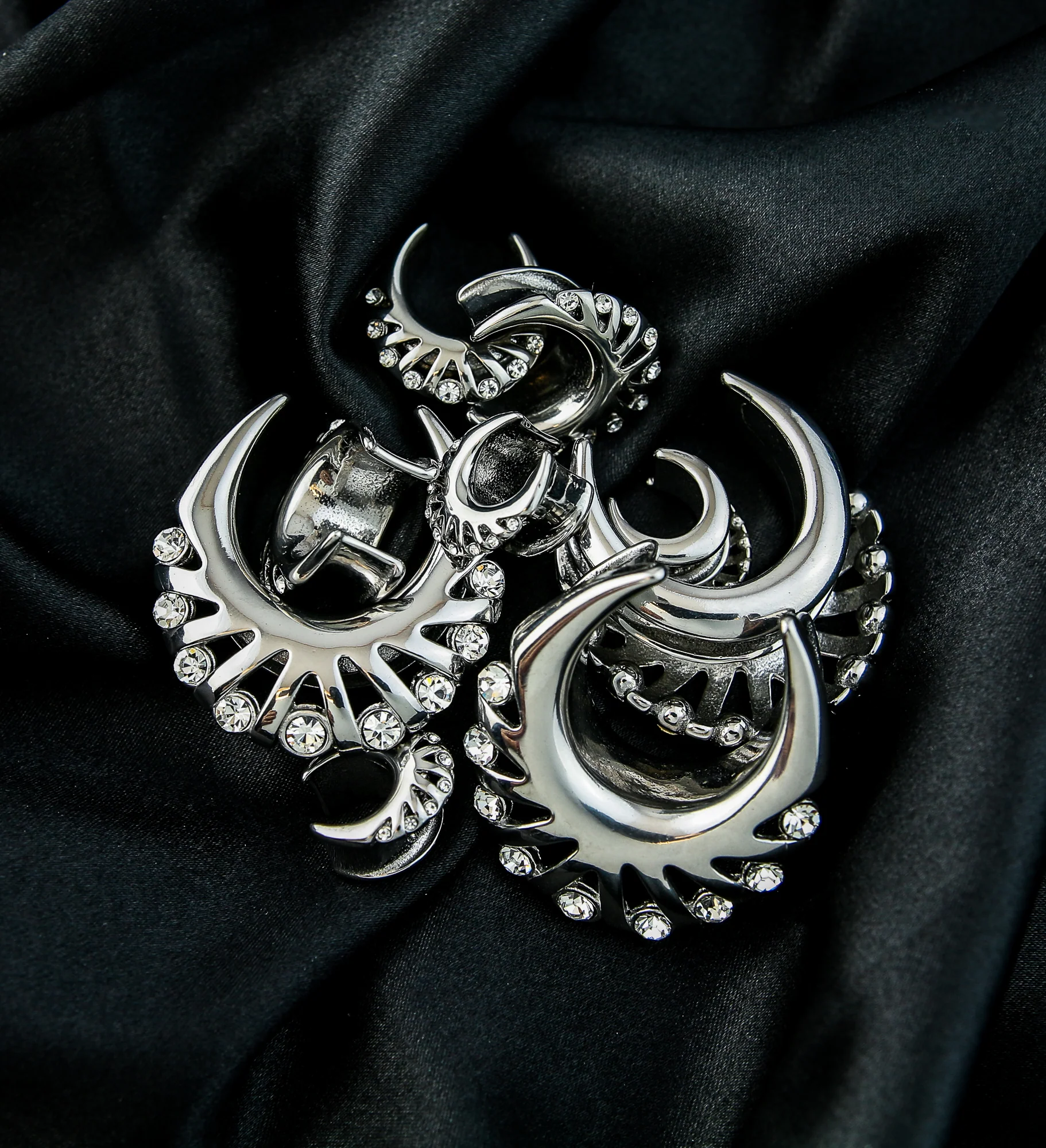 Vane Clear CZ Stainless Steel Saddles - Image 2