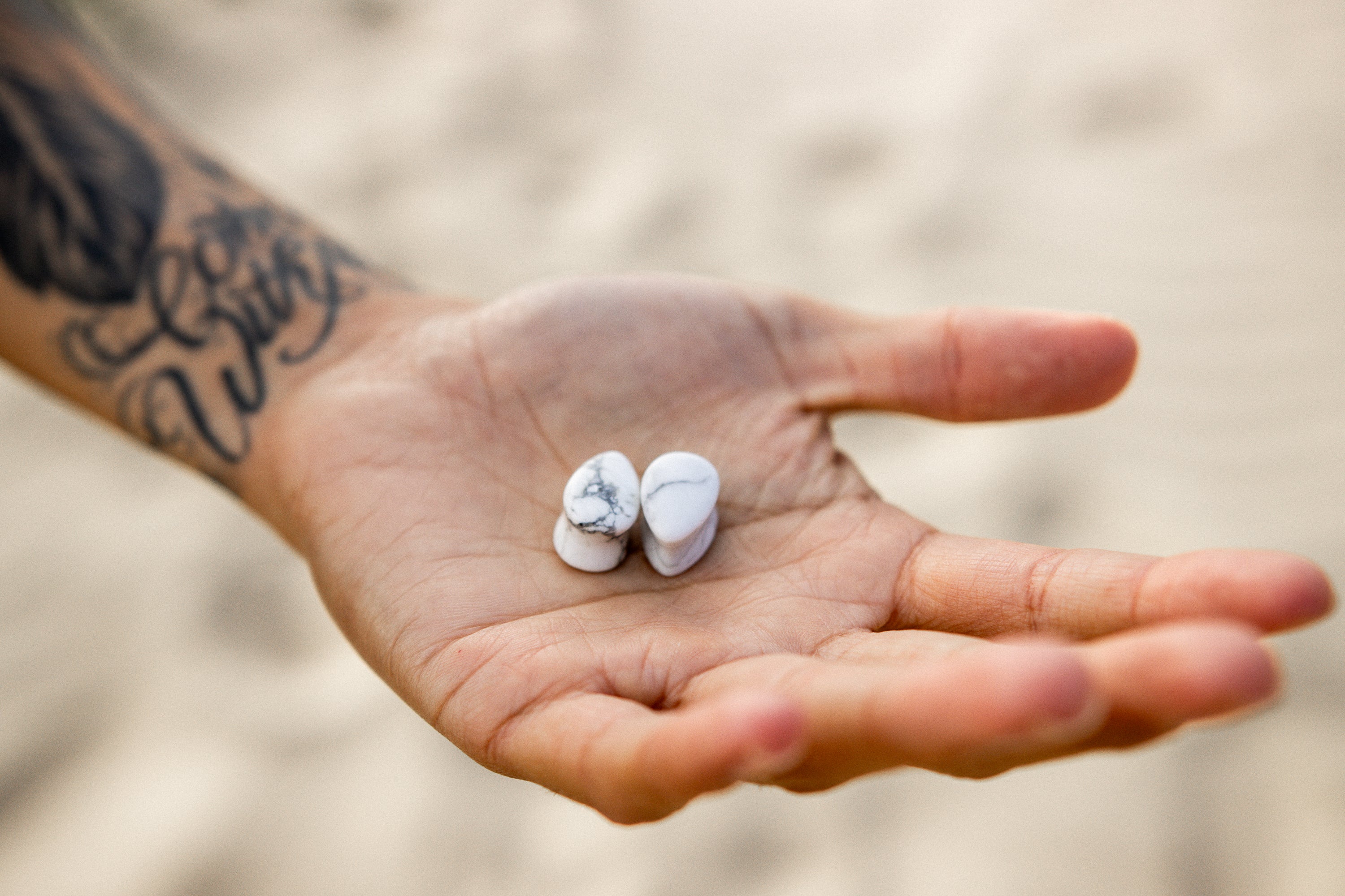 White Howlite Stone Teardrop Plugs - Image 7