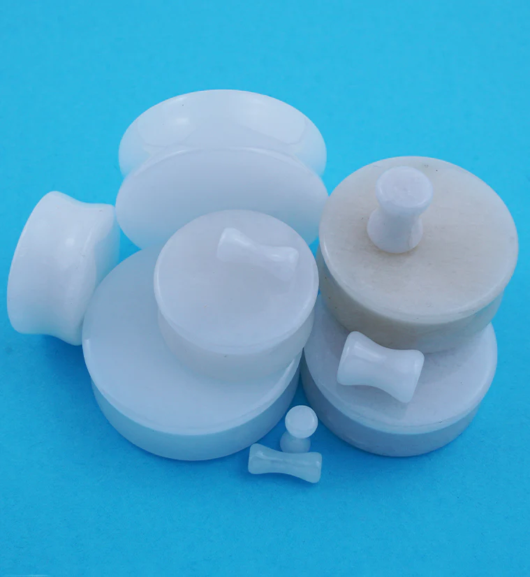 White Quartz Stone Plugs - Image 2